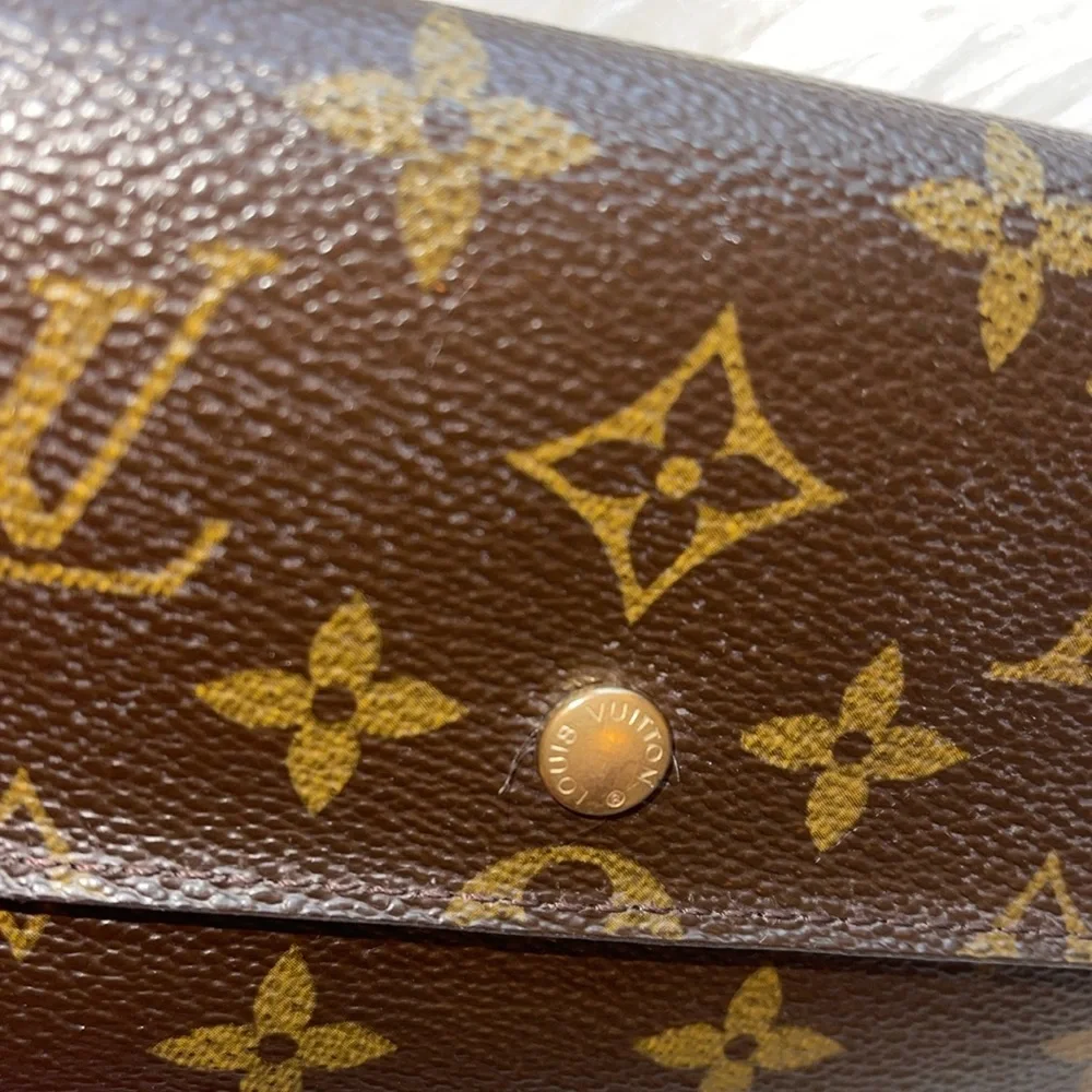 Like New Louis Vuitton Monogram Pattern Leather Continental Wallet. - Picture 3 of 14